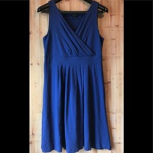 Land’s End V-neck Dress Fresh dress Medium
